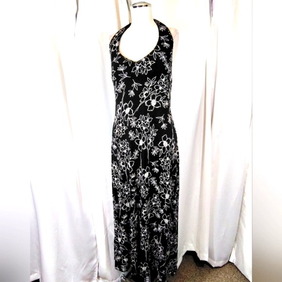 Coldwater Creek Dresses & Skirts - Cold Water Creek Vintage Halter Sheath Dress, White Floral; Blck/Silver, Long 10